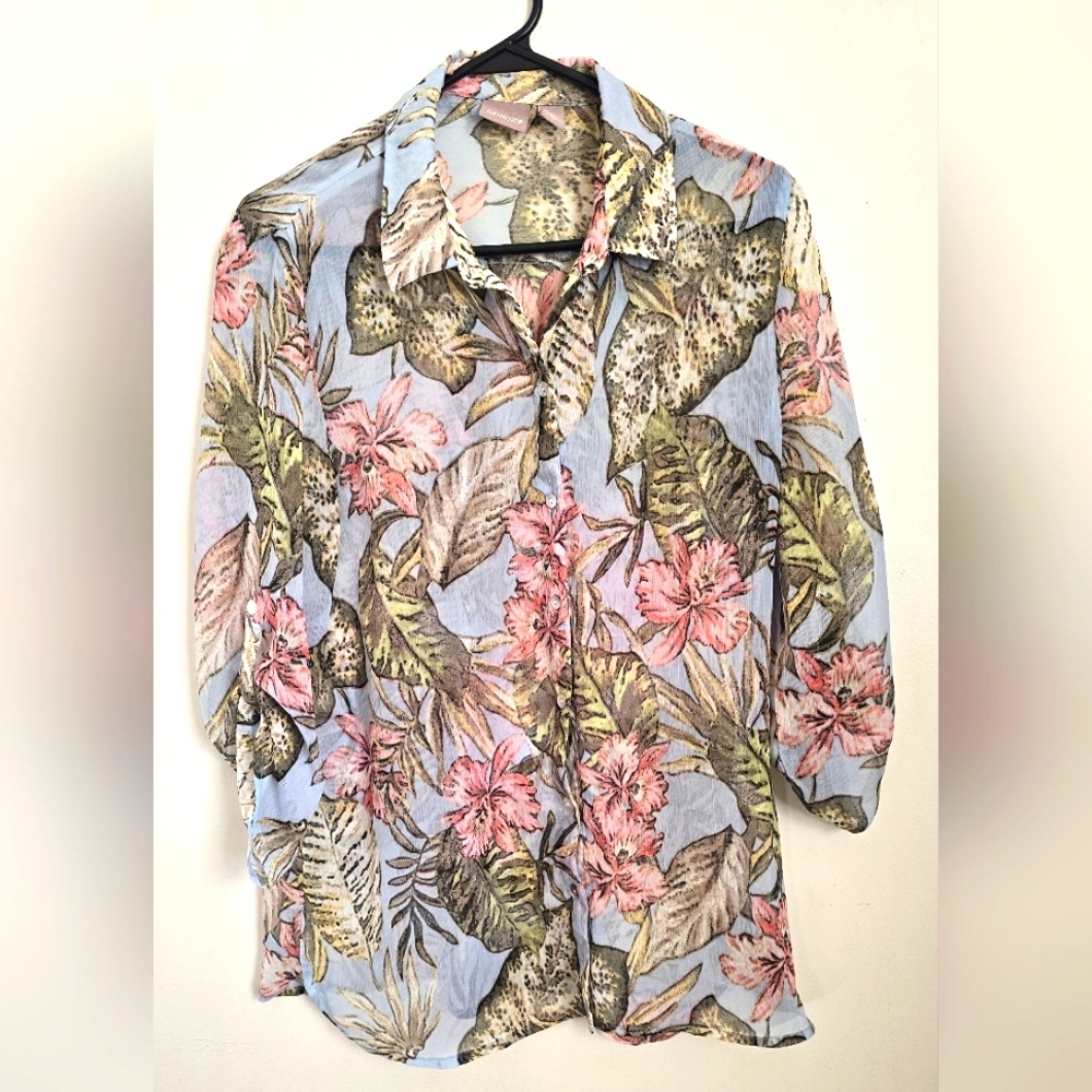 Women's Chicos Sheer Palm Leaf Roll-tab Sleeve Blouse Size 1 No Iron Summer